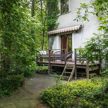 Garden House Apartment