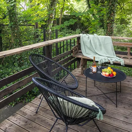 Garden House Apartment